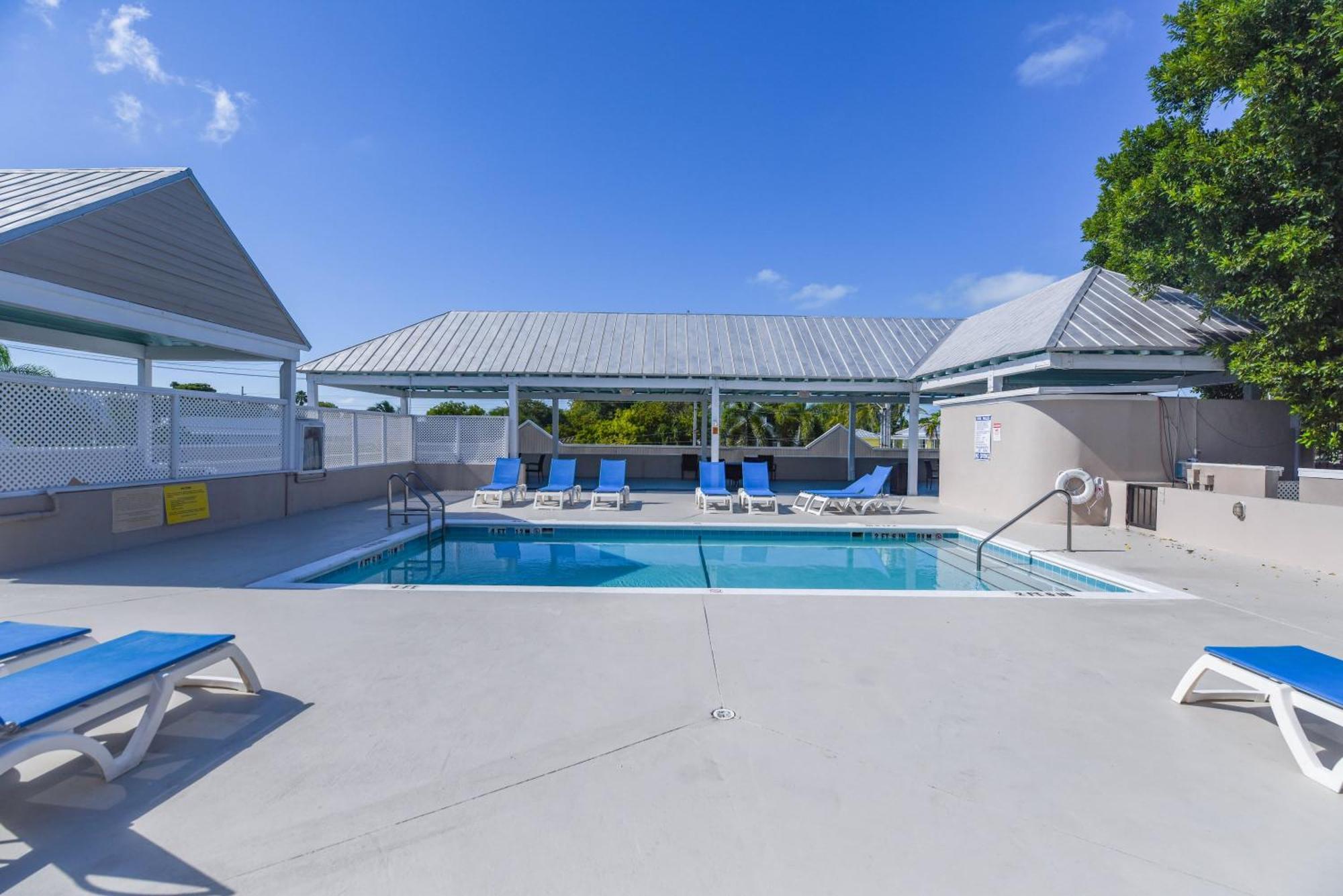Villa Coastal By Brightwild-Pool & Free Parking Key West Exterior photo